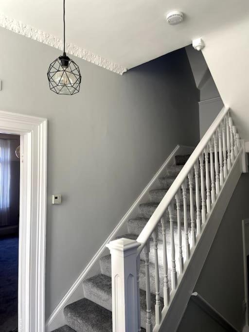 Large Boutique Self Catering Southsea Holiday Flat Portsmouth Bagian luar foto